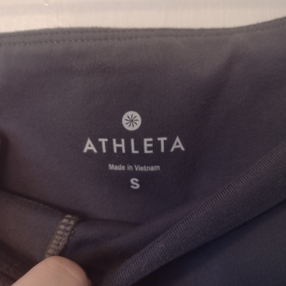 Athleta Grey Cutout Capri Crop Leggings Size Small - Picture 5 of 8